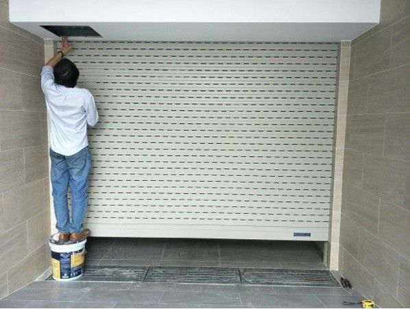 bảo dưỡng cửa cuốn