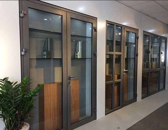 kinh nghiệm mua cửa nhôm