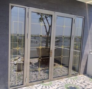 cua nhom nan trang tri cs07