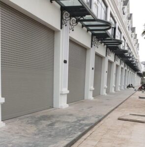 cua cuon khe thoang cs11