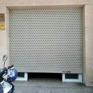 cua cuon khe thoang cs13